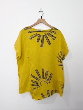 Transparente 100% Linen Top Size 2 Yellow Sun Print Short Sleeve Lightweight
